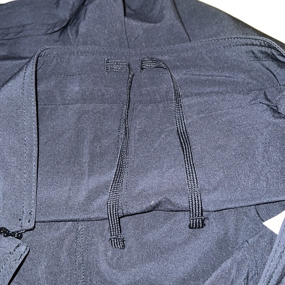 🆕 NWOT Athleta Navy Skort Side Zip Size 12P - Picture 9 of 10